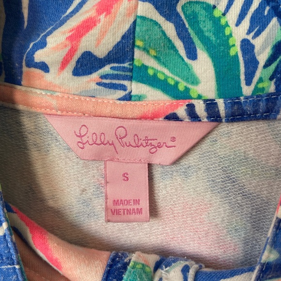 Lilly Pulitzer Captain Popover Jet Stream Size Small EUC UPF 50+ - Picture 2 of 10